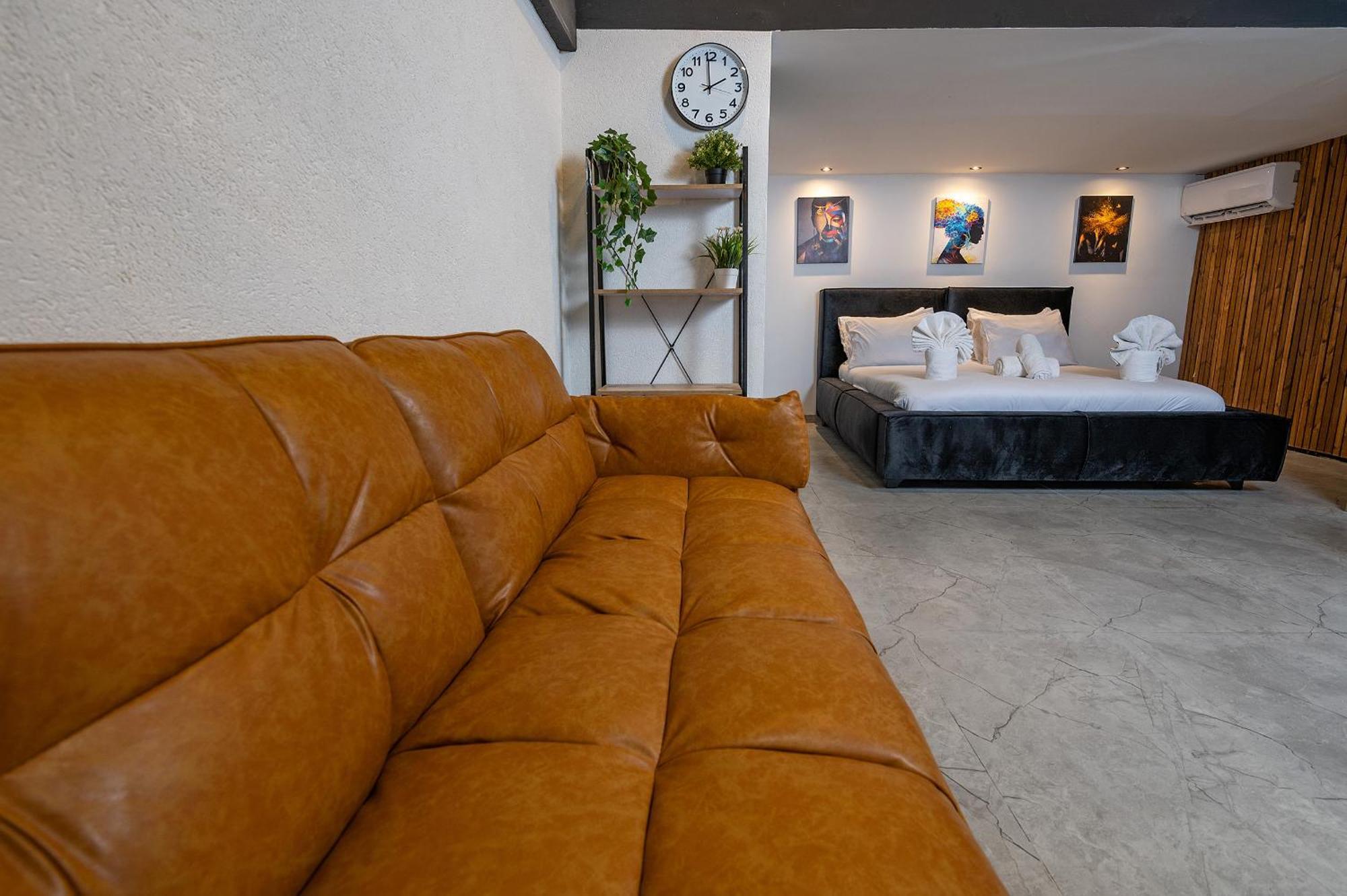 Lago Suites Hotel Jerusalem Exterior photo