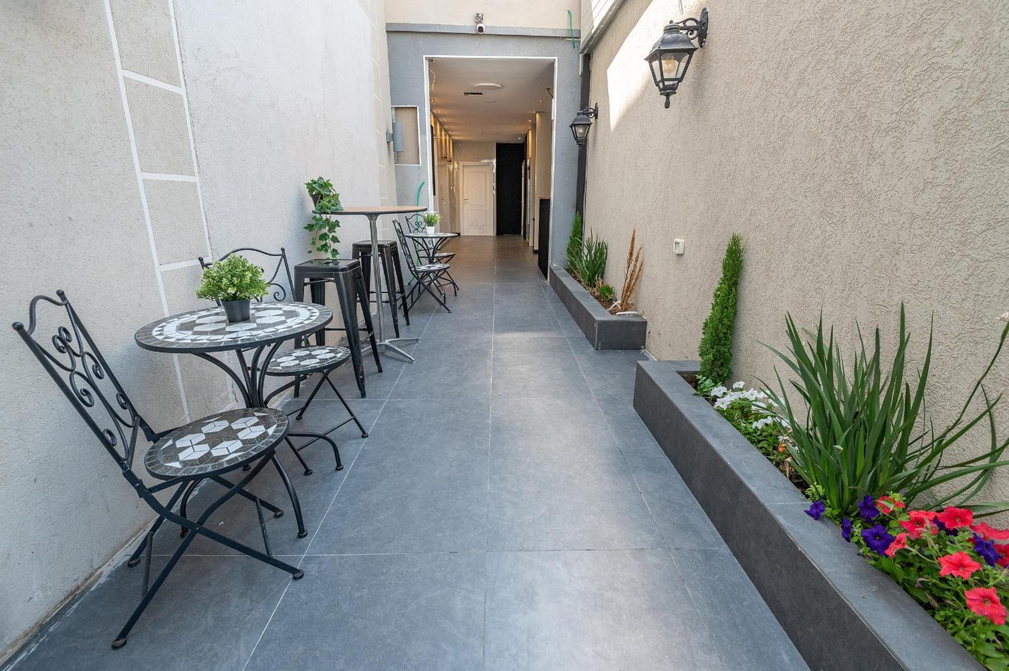 Lago Suites Hotel Jerusalem Exterior photo